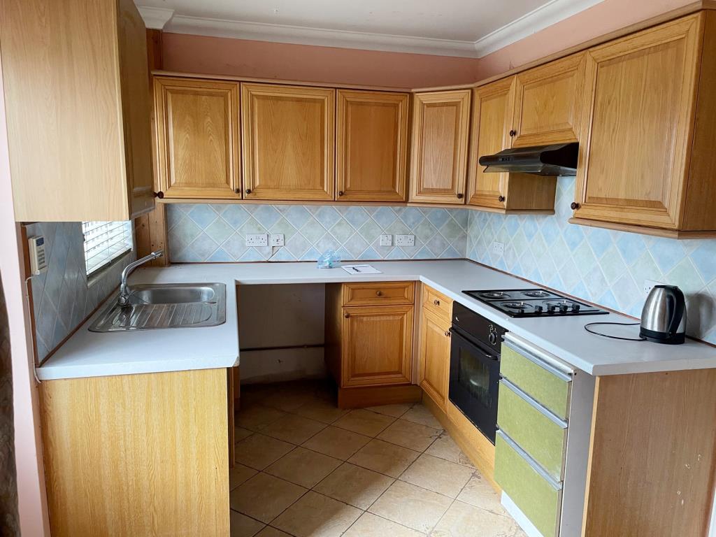 Lot: 138 - DETACHED FOUR-BEDROOM CHALET BUNGALOW -